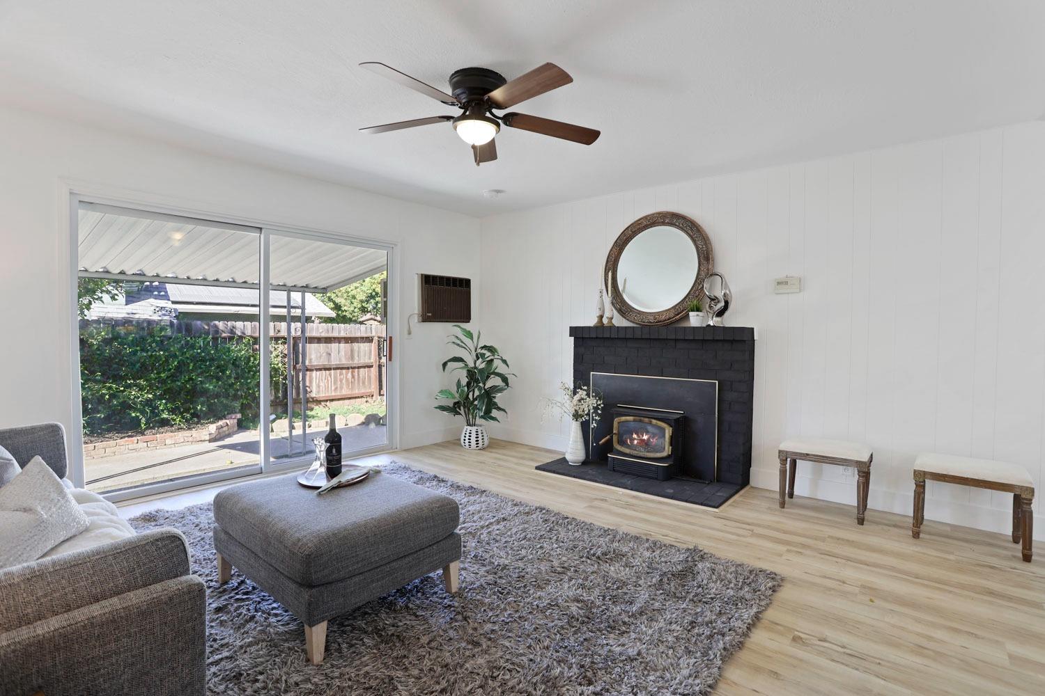 Detail Gallery Image 11 of 26 For 617 Elaine Dr, Stockton,  CA 95207 - 3 Beds | 2 Baths