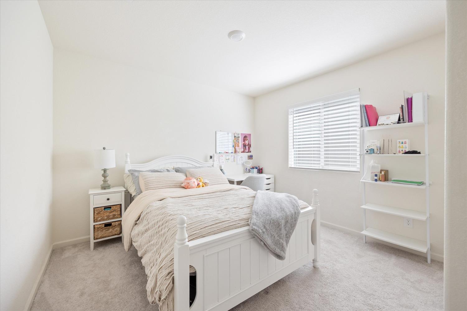 Detail Gallery Image 21 of 33 For 3806 Roseparke Way, Sacramento,  CA 95834 - 4 Beds | 2/1 Baths