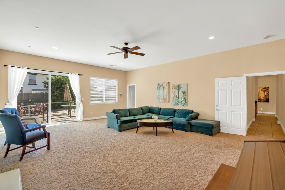 Heather Ranch Way, Rancho Cordova, California image 32