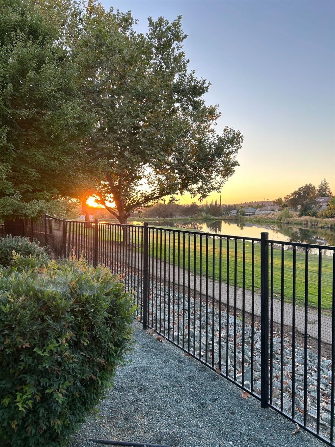 Detail Gallery Image 7 of 43 For 488 Pine Valley Ct, Valley Springs,  CA 95252 - 4 Beds | 2/1 Baths