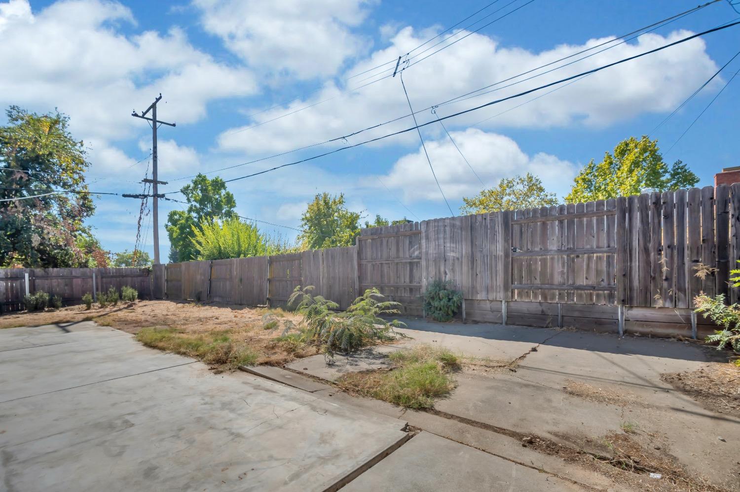 Detail Gallery Image 43 of 54 For 5417 Earnell St, Carmichael,  CA 95608 - 3 Beds | 2 Baths