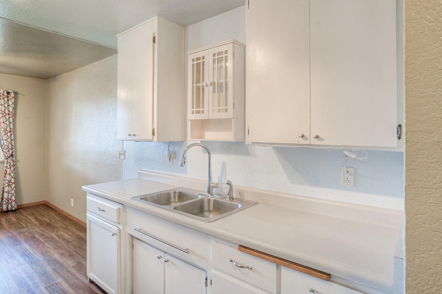 Detail Gallery Image 11 of 37 For 130 E Cedar, Maxwell,  CA 95955 - 3 Beds | 1/1 Baths