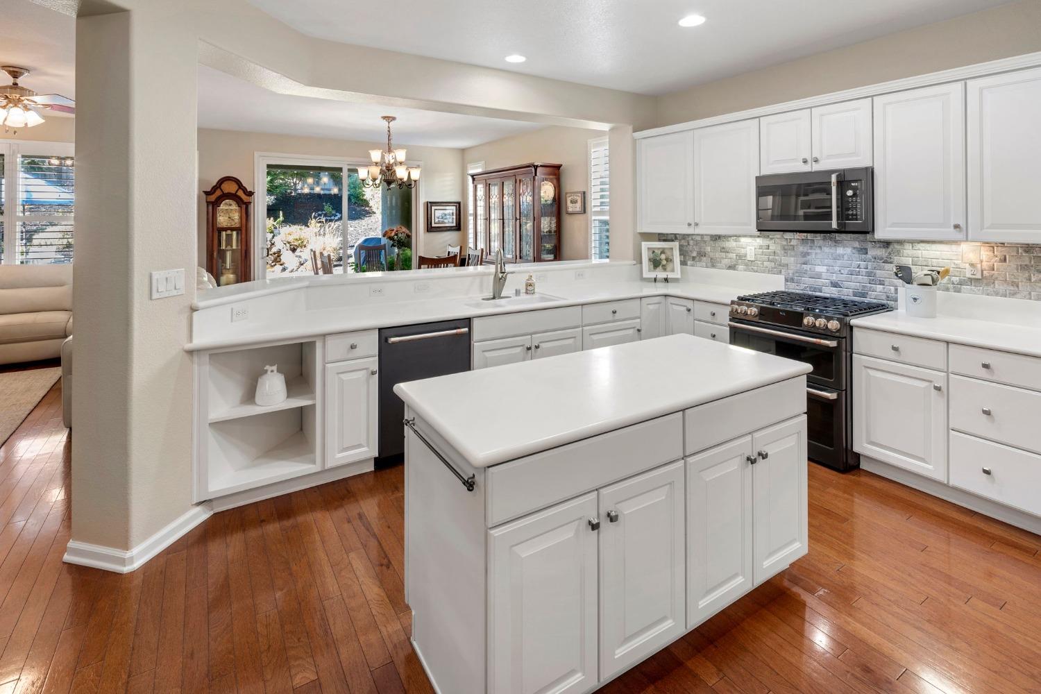 Black Hawk Lane, Lincoln, California image 15