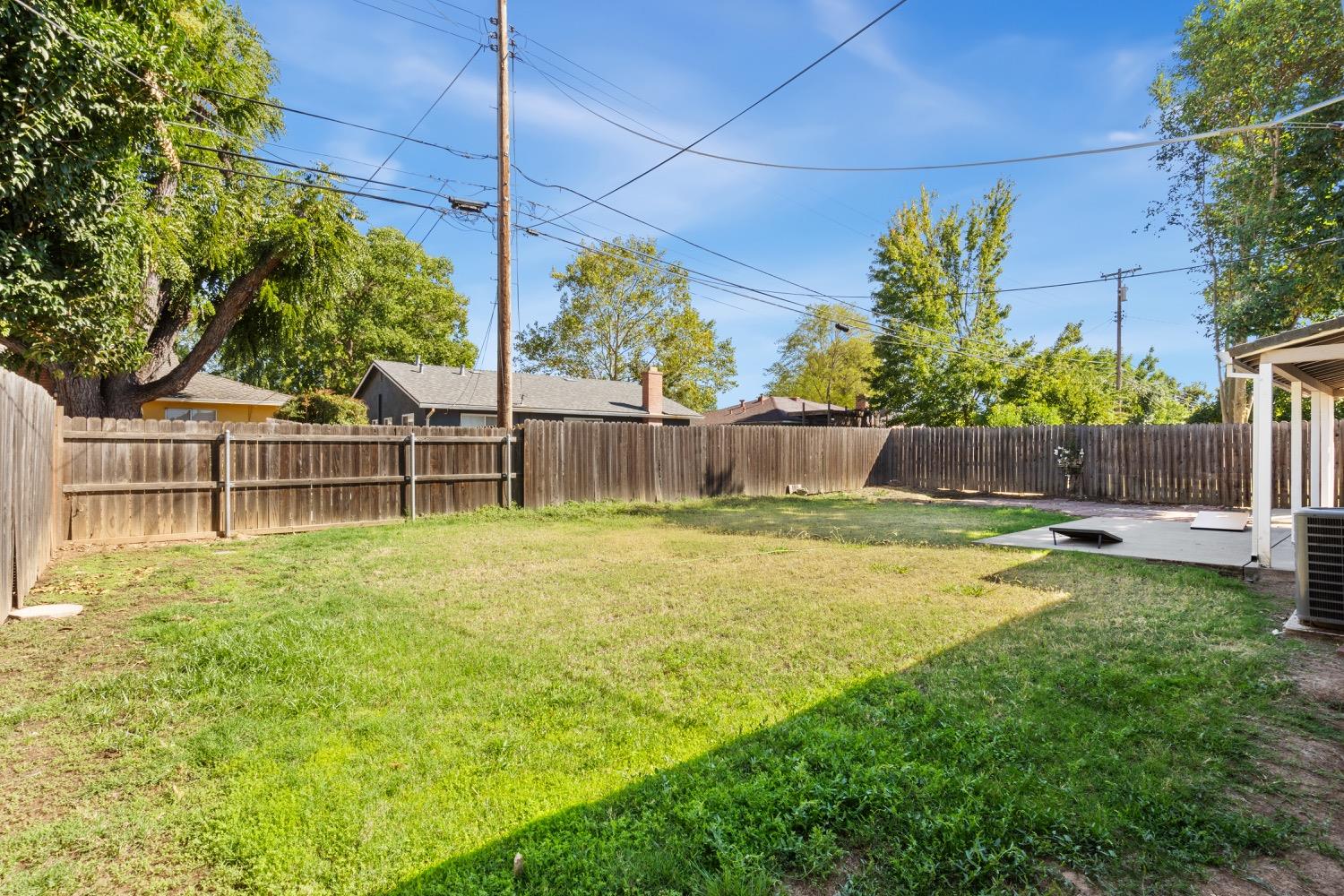 Detail Gallery Image 3 of 12 For 2645 Dawes St, Rancho Cordova,  CA 95670 - 3 Beds | 2 Baths