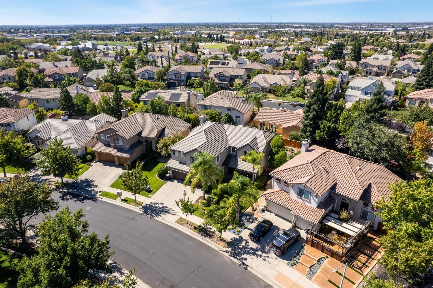 Detail Gallery Image 48 of 52 For 6597 Laurel Crest Cir, Roseville,  CA 95678 - 4 Beds | 3 Baths