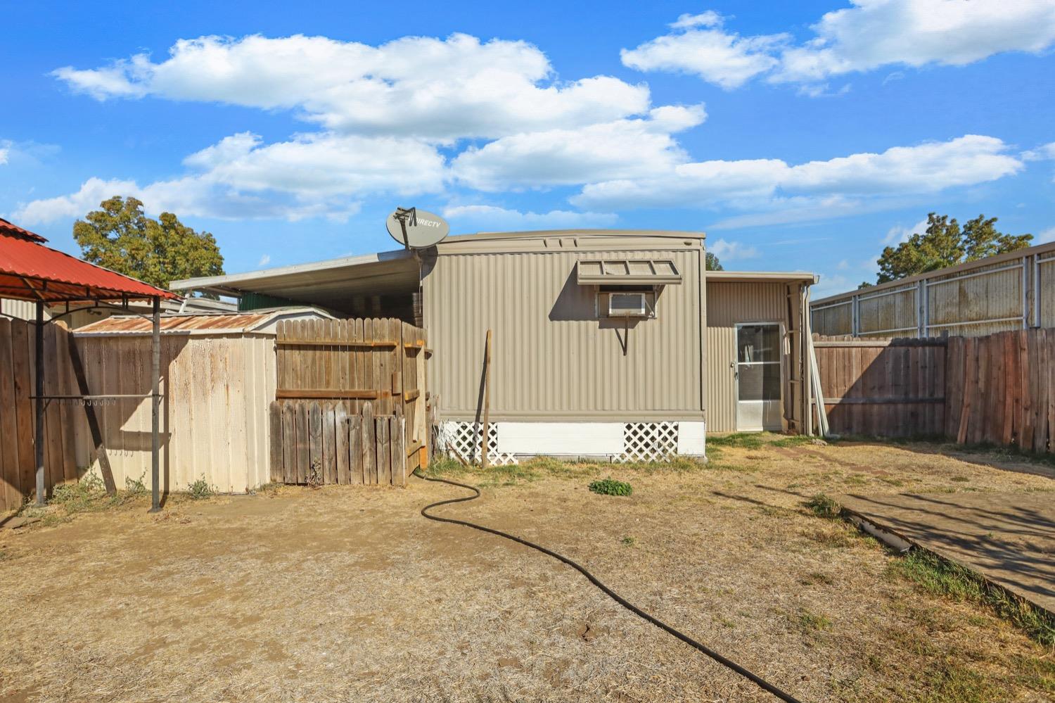 Detail Gallery Image 3 of 33 For 5100 N N Highway 99 83, Stockton,  CA 95212 - 2 Beds | 1 Baths