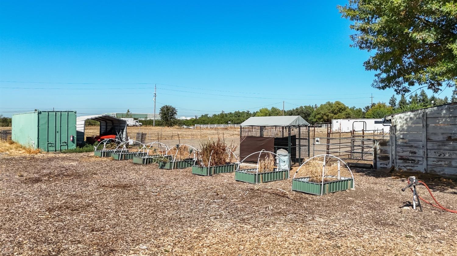 Detail Gallery Image 74 of 85 For 10855 E Tokay Colony Rd, Lodi,  CA 95240 - 3 Beds | 2 Baths