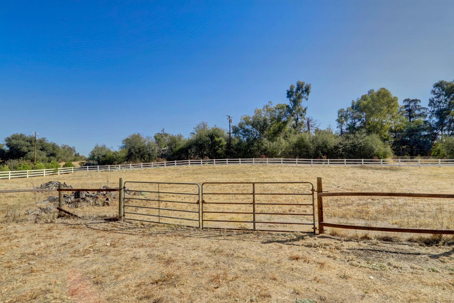 Detail Gallery Image 36 of 84 For 9027 Golden Gate Ave, Orangevale,  CA 95662 - 3 Beds | 2/1 Baths