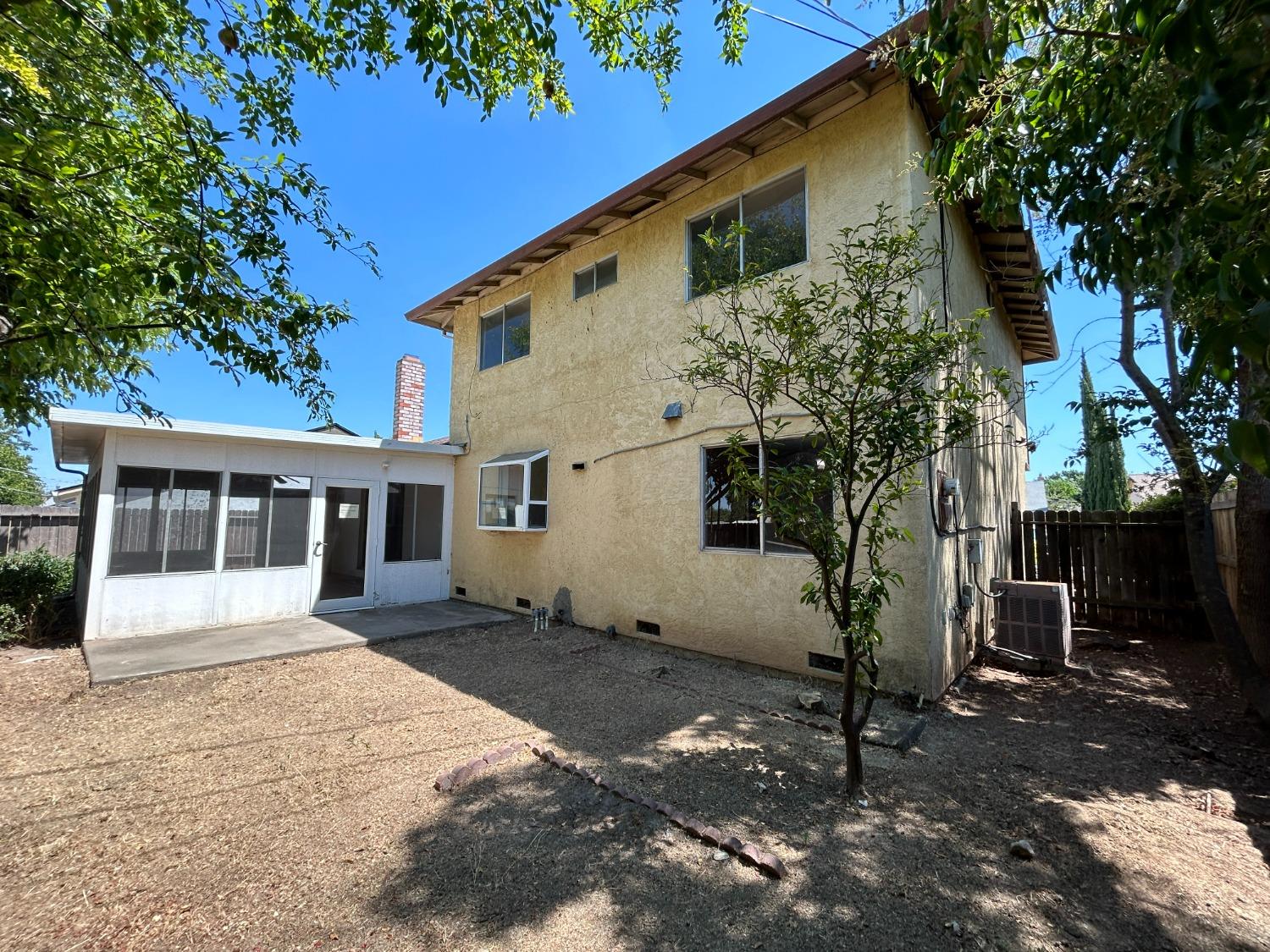 Detail Gallery Image 17 of 19 For 7625 Glenmont Way, Antelope,  CA 95843 - 4 Beds | 2/1 Baths