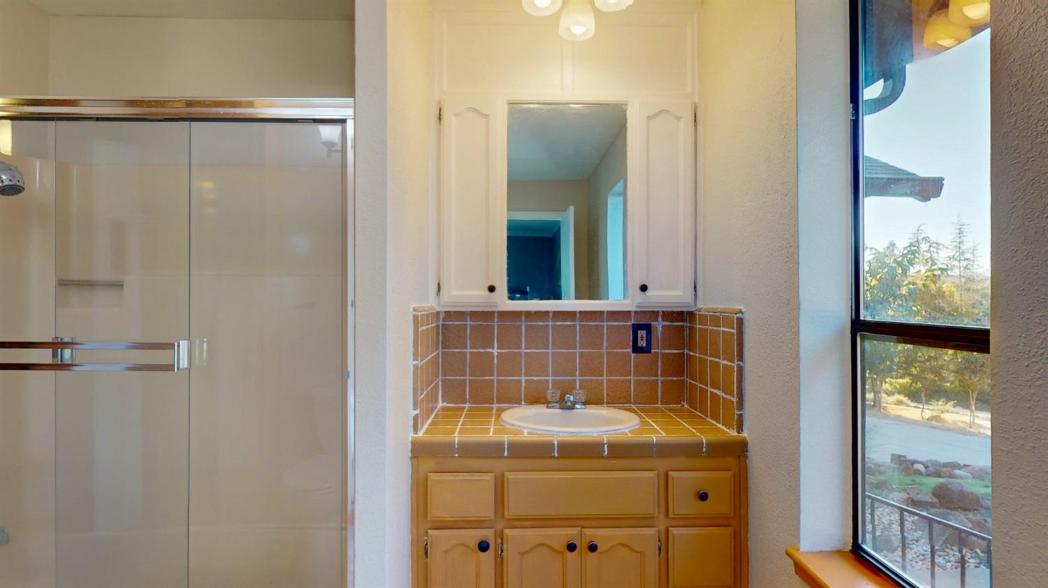 Detail Gallery Image 22 of 73 For 15004 Woodland Loop, Penn Valley,  CA 95946 - 2 Beds | 2 Baths