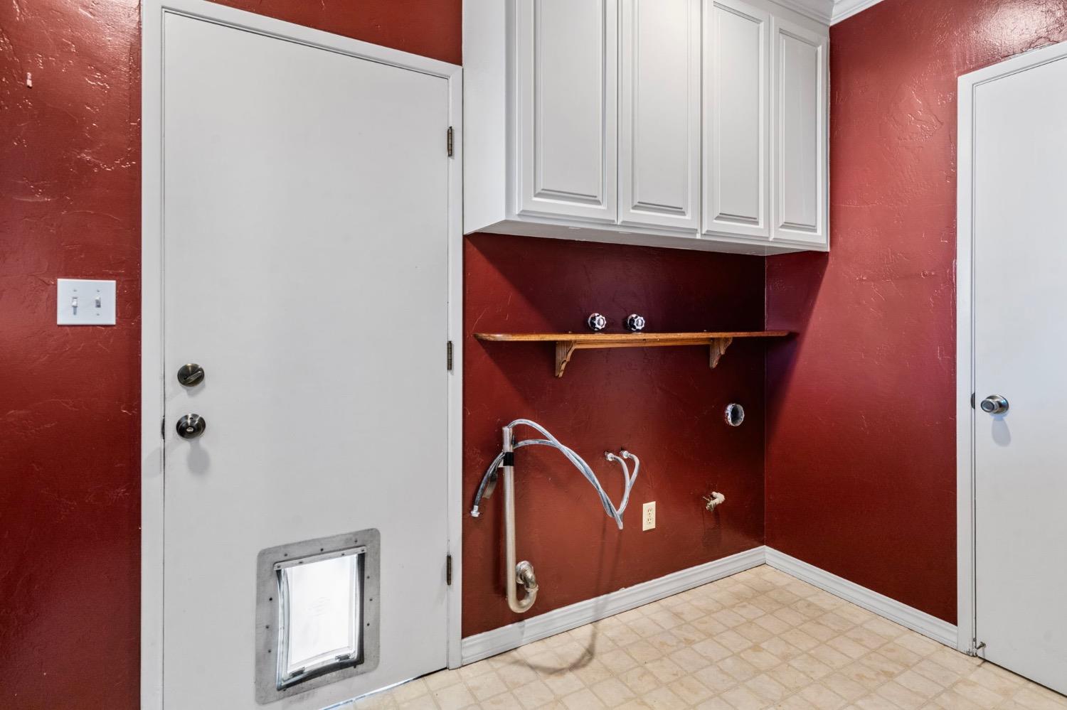 Detail Gallery Image 15 of 50 For 1242 Devine Dr, Lodi,  CA 95240 - 3 Beds | 2 Baths