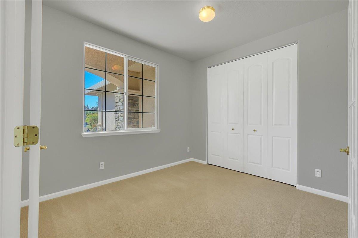 Detail Gallery Image 5 of 45 For 1847 Rolling Rock Ct, Yuba City,  CA 95993 - 4 Beds | 2 Baths