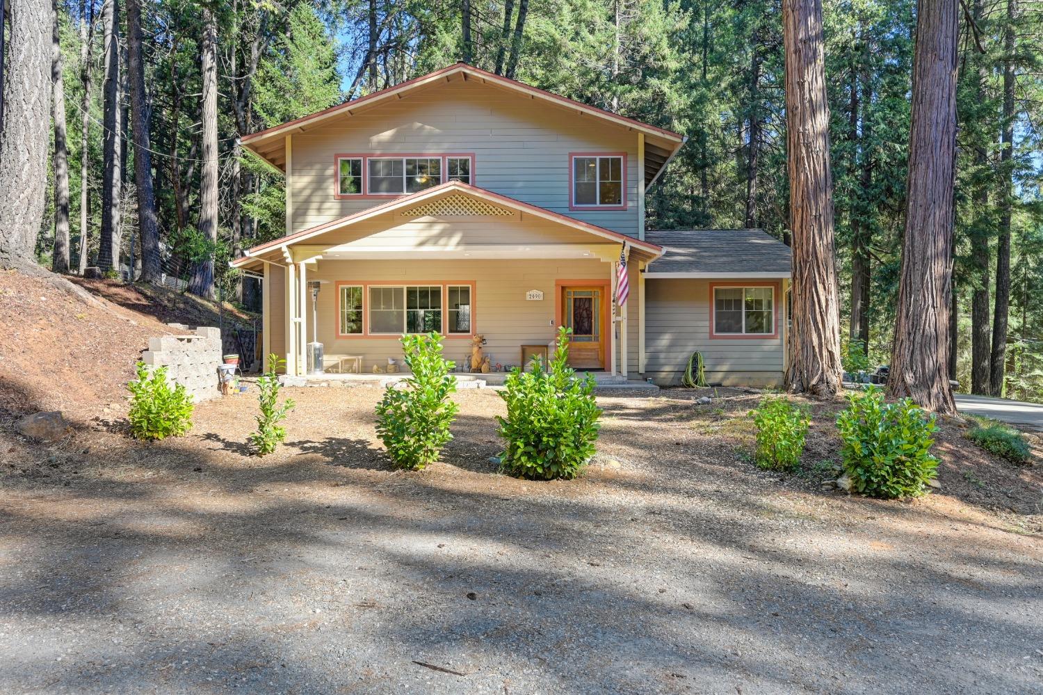 Detail Gallery Image 9 of 62 For 2090 Bourbon St, Pollock Pines,  CA 95726 - 3 Beds | 2 Baths