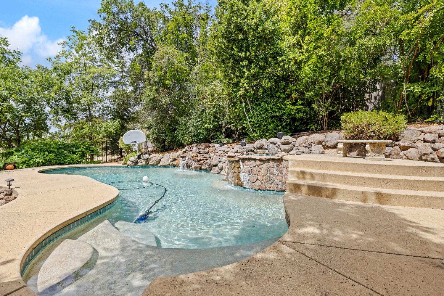 Detail Gallery Image 36 of 37 For 2022 Ahoy Ct, El Dorado Hills,  CA 95762 - 4 Beds | 3/1 Baths