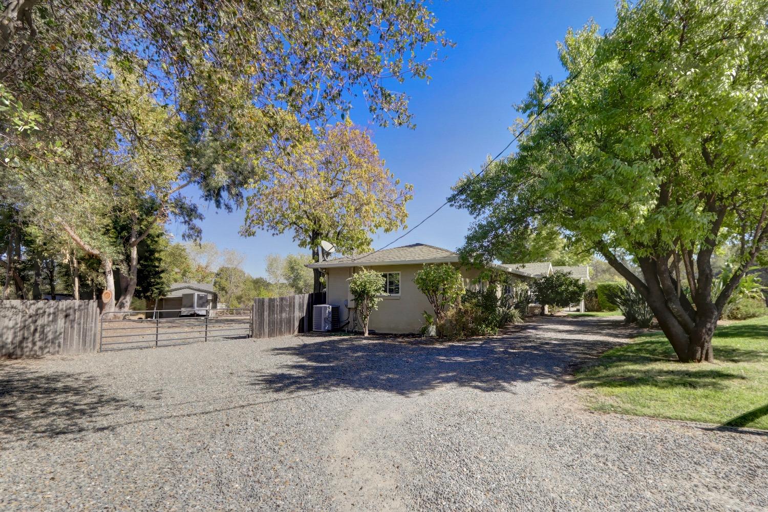 Detail Gallery Image 43 of 84 For 9027 Golden Gate Ave, Orangevale,  CA 95662 - 3 Beds | 2/1 Baths