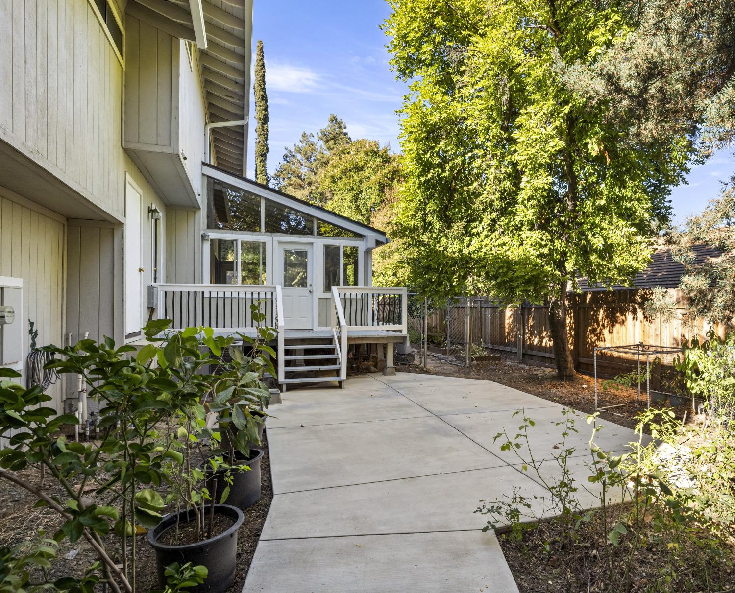 Detail Gallery Image 51 of 53 For 4200 Thistledown Dr, Fair Oaks,  CA 95628 - 4 Beds | 2/1 Baths