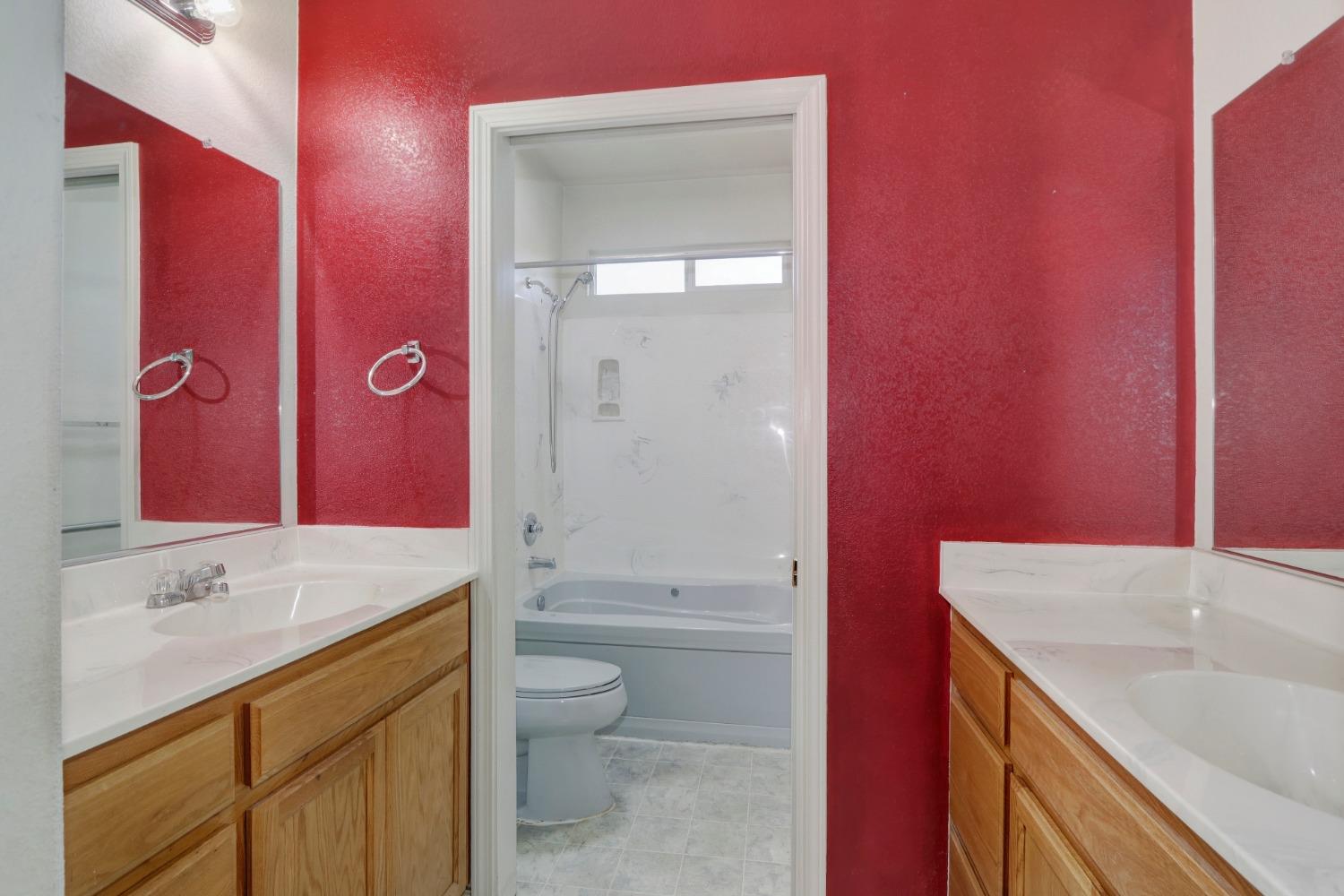 Detail Gallery Image 24 of 43 For 17 Sausalito Ct, Sacramento,  CA 95823 - 2 Beds | 2 Baths