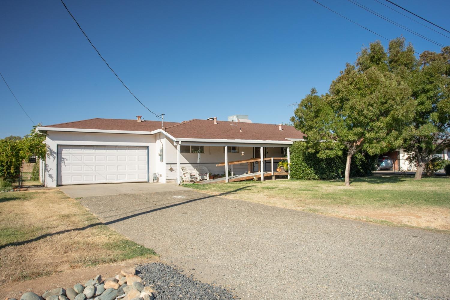 Detail Gallery Image 3 of 69 For 852 Colusa Ave, Oroville,  CA 95965 - 3 Beds | 2 Baths