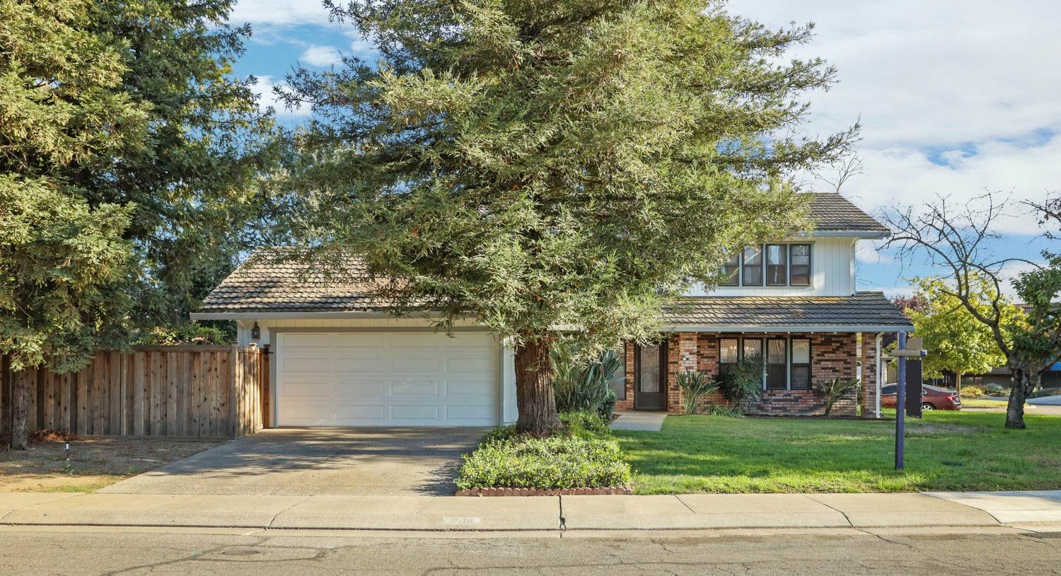 Detail Gallery Image 1 of 1 For 1736 Loggia Way, Stockton,  CA 95207 - 4 Beds | 2/1 Baths