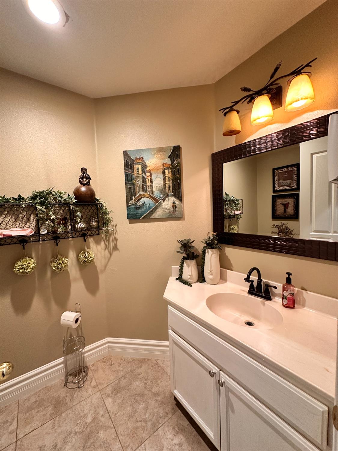 Detail Gallery Image 22 of 28 For 1025 W Springer Dr, Turlock,  CA 95382 - 4 Beds | 2/1 Baths