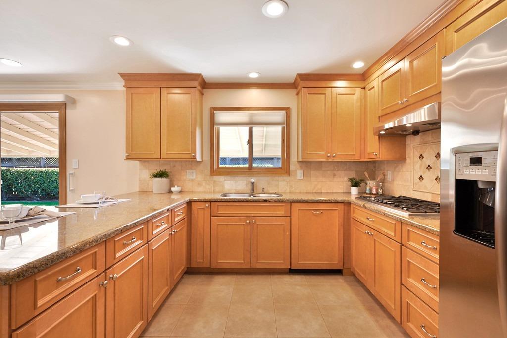 Detail Gallery Image 15 of 52 For 4146 Dena Way, Sacramento,  CA 95821 - 4 Beds | 2/1 Baths