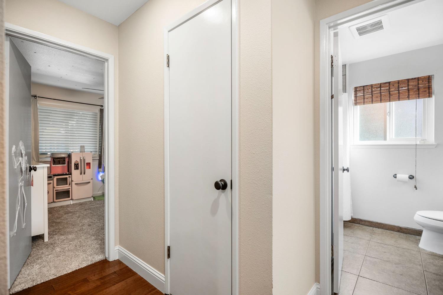 Detail Gallery Image 27 of 38 For 1316 Sharonwood Dr, Modesto,  CA 95355 - 3 Beds | 2 Baths