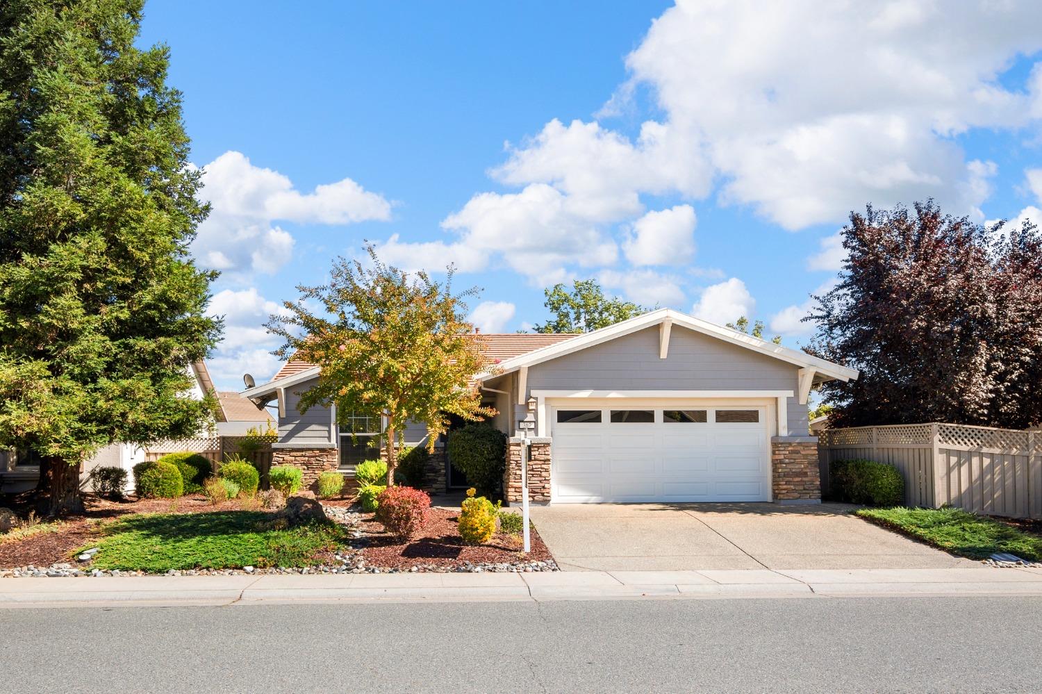 Detail Gallery Image 1 of 50 For 367 Stags Leap Ln, Lincoln,  CA 95648 - 2 Beds | 2 Baths