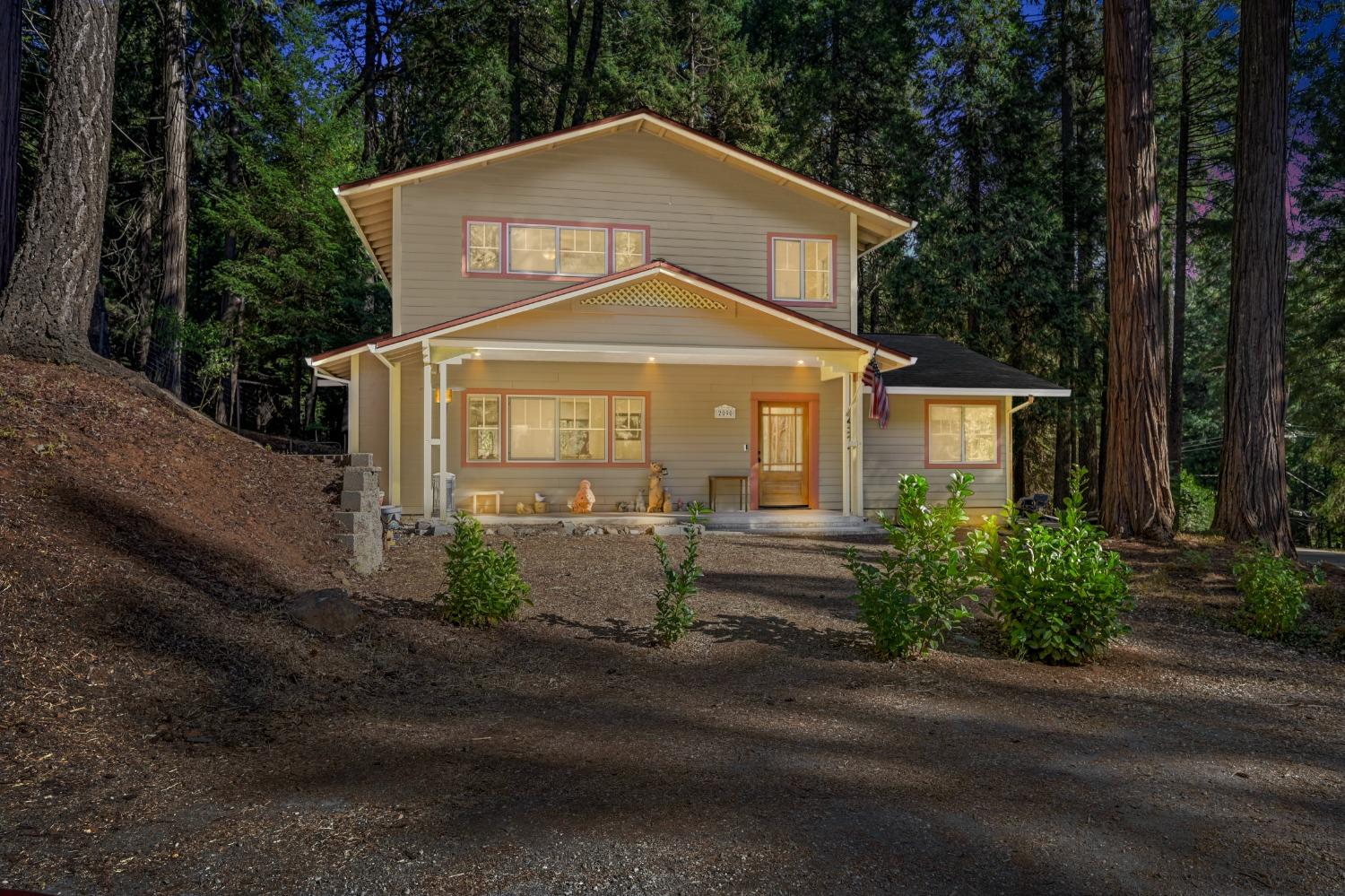 Detail Gallery Image 5 of 62 For 2090 Bourbon St, Pollock Pines,  CA 95726 - 3 Beds | 2 Baths