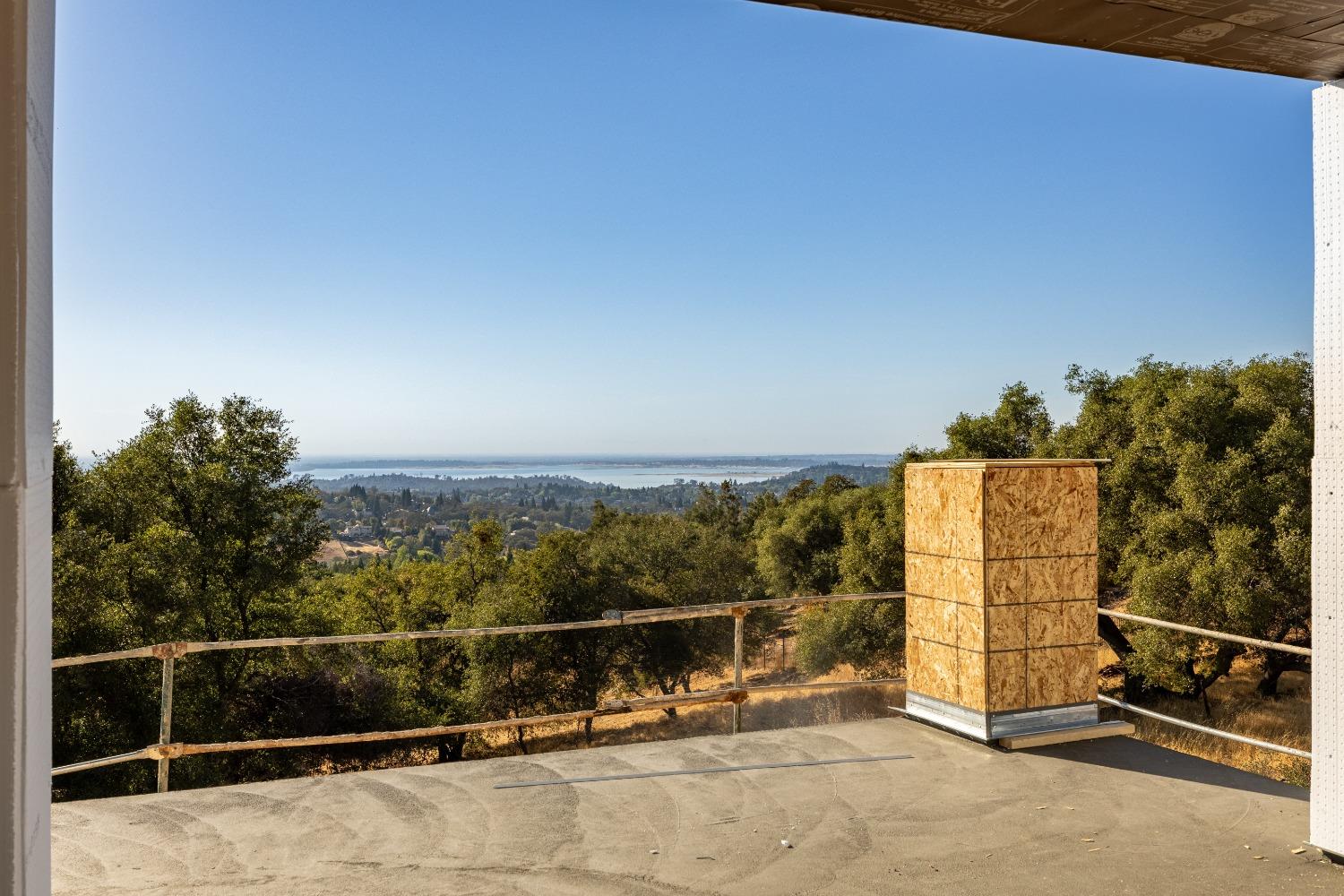 Detail Gallery Image 16 of 27 For 6315 Western Sierra Way, El Dorado Hills,  CA 95762 - 4 Beds | 4/1 Baths