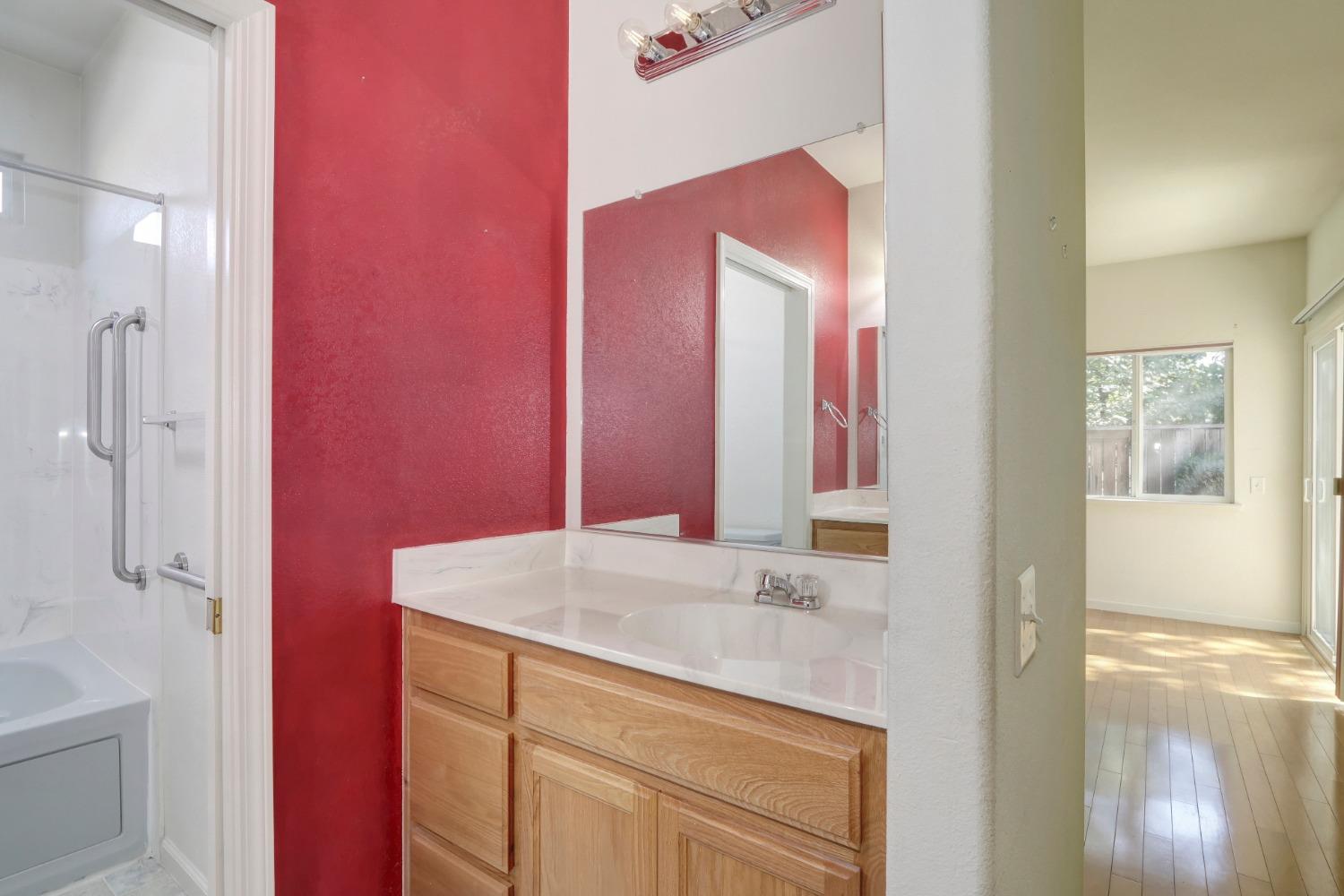 Detail Gallery Image 25 of 43 For 17 Sausalito Ct, Sacramento,  CA 95823 - 2 Beds | 2 Baths