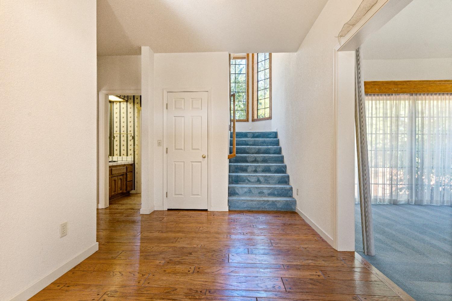 Detail Gallery Image 10 of 70 For 16650 Lawton Way, Grass Valley,  CA 95945 - 3 Beds | 3/1 Baths