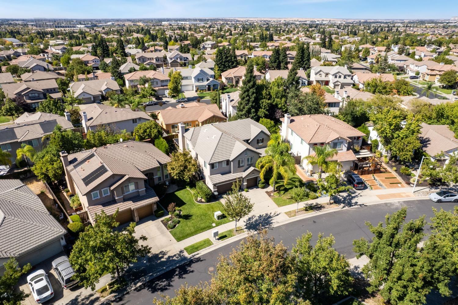 Detail Gallery Image 47 of 52 For 6597 Laurel Crest Cir, Roseville,  CA 95678 - 4 Beds | 3 Baths