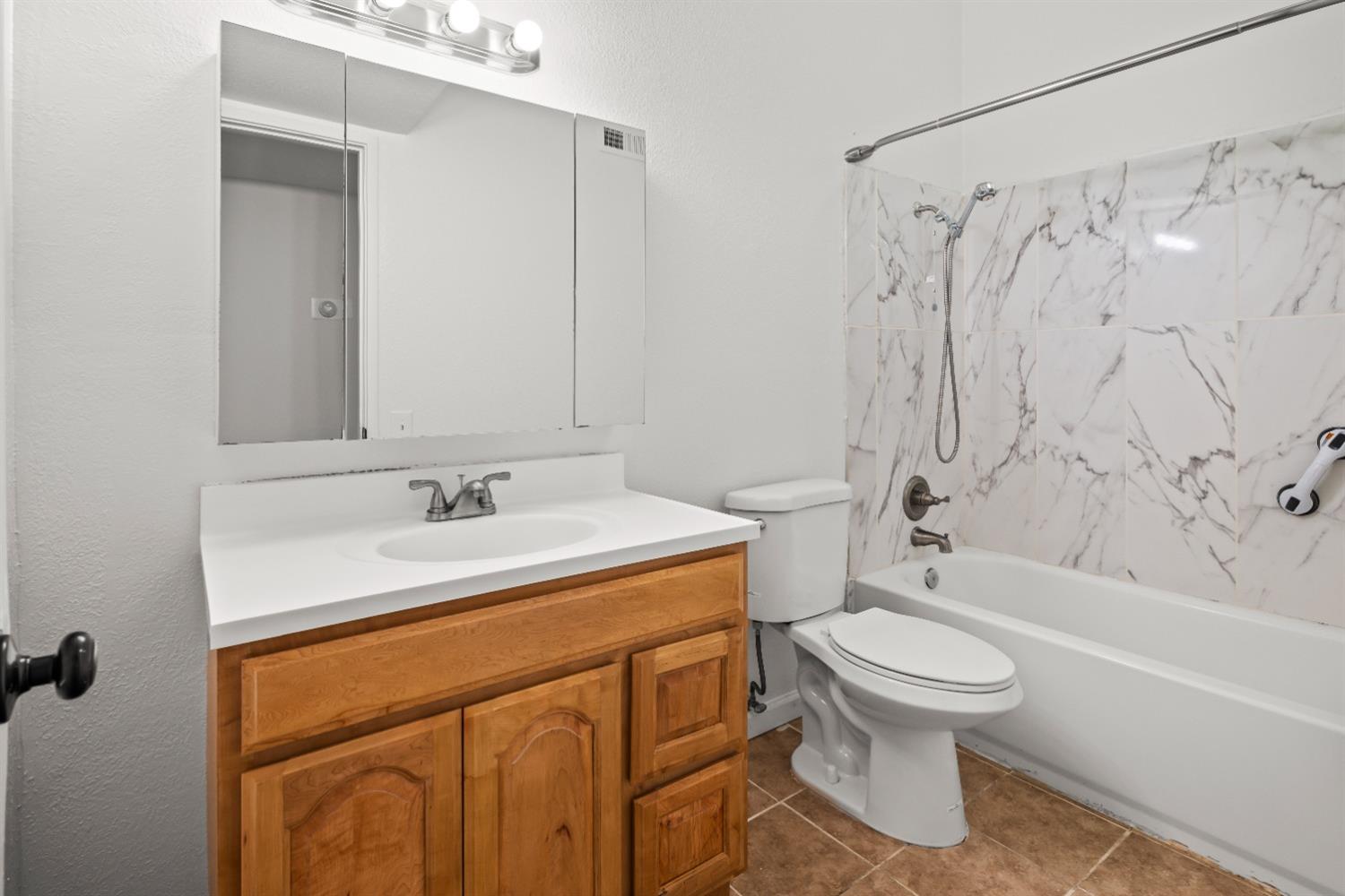 Detail Gallery Image 22 of 26 For 8801 Sharkey Ave, Elk Grove,  CA 95624 - 3 Beds | 2 Baths