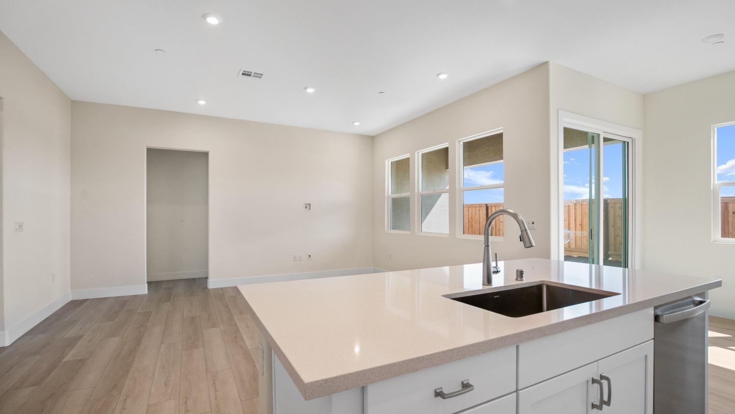 Detail Gallery Image 29 of 48 For 2686 Wisteria Dr, Lodi,  CA 95242 - 3 Beds | 2/1 Baths