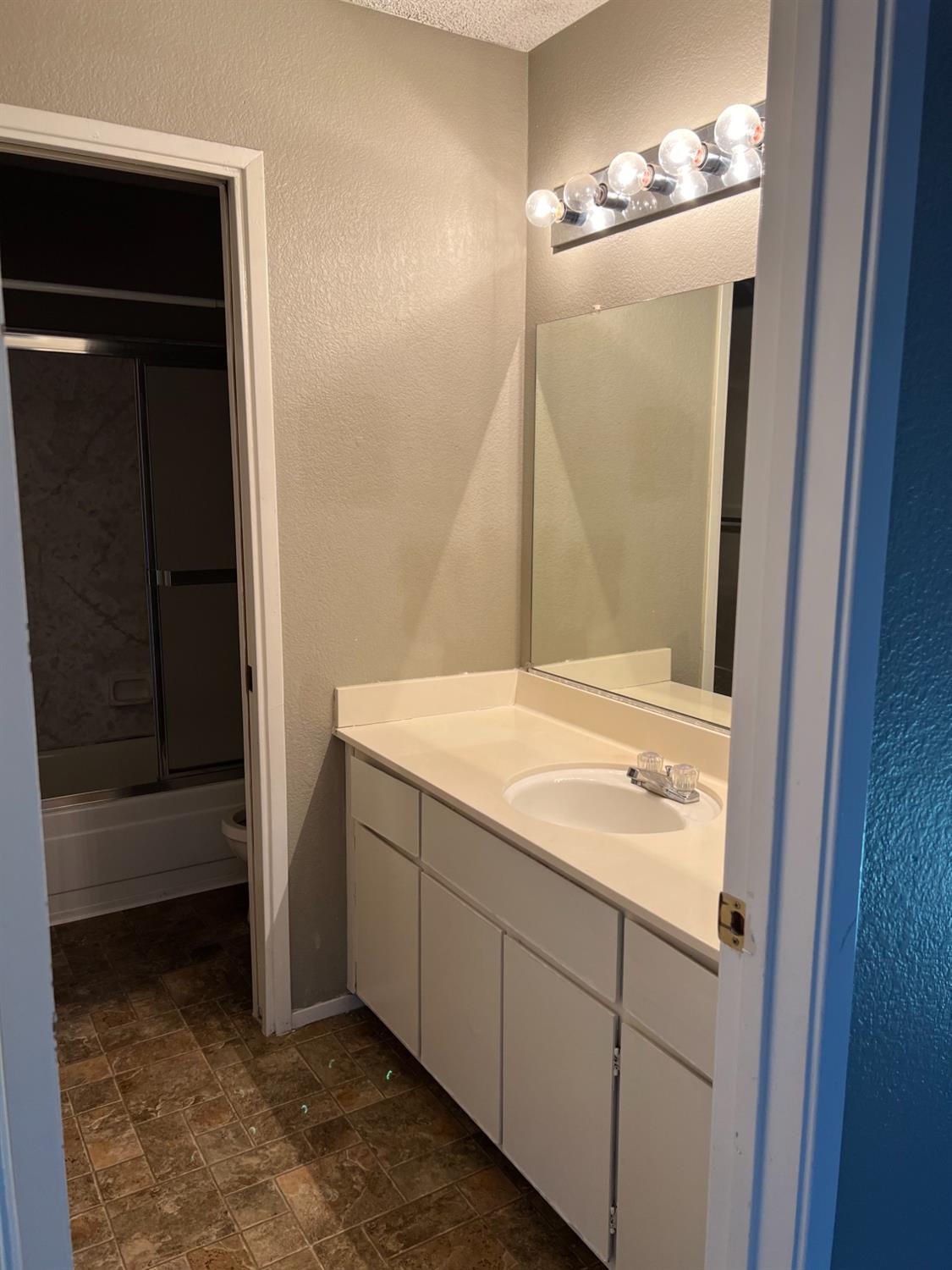 Detail Gallery Image 17 of 23 For 1675 Vernon St #63,  Roseville,  CA 95678 - 2 Beds | 1/1 Baths