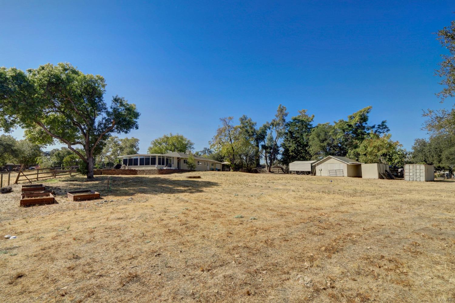 Detail Gallery Image 35 of 84 For 9027 Golden Gate Ave, Orangevale,  CA 95662 - 3 Beds | 2/1 Baths