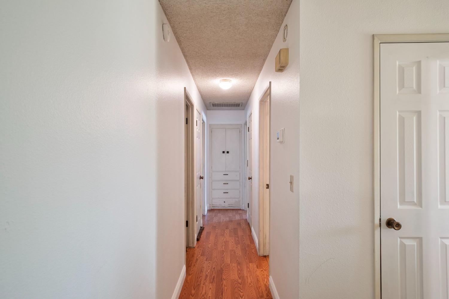 Detail Gallery Image 11 of 25 For 185 North Ave, Turlock,  CA 95382 - 3 Beds | 2 Baths