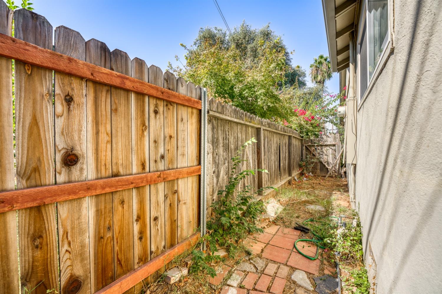 Detail Gallery Image 30 of 31 For 1623 Christopher Way, Sacramento,  CA 95819 - 3 Beds | 2 Baths