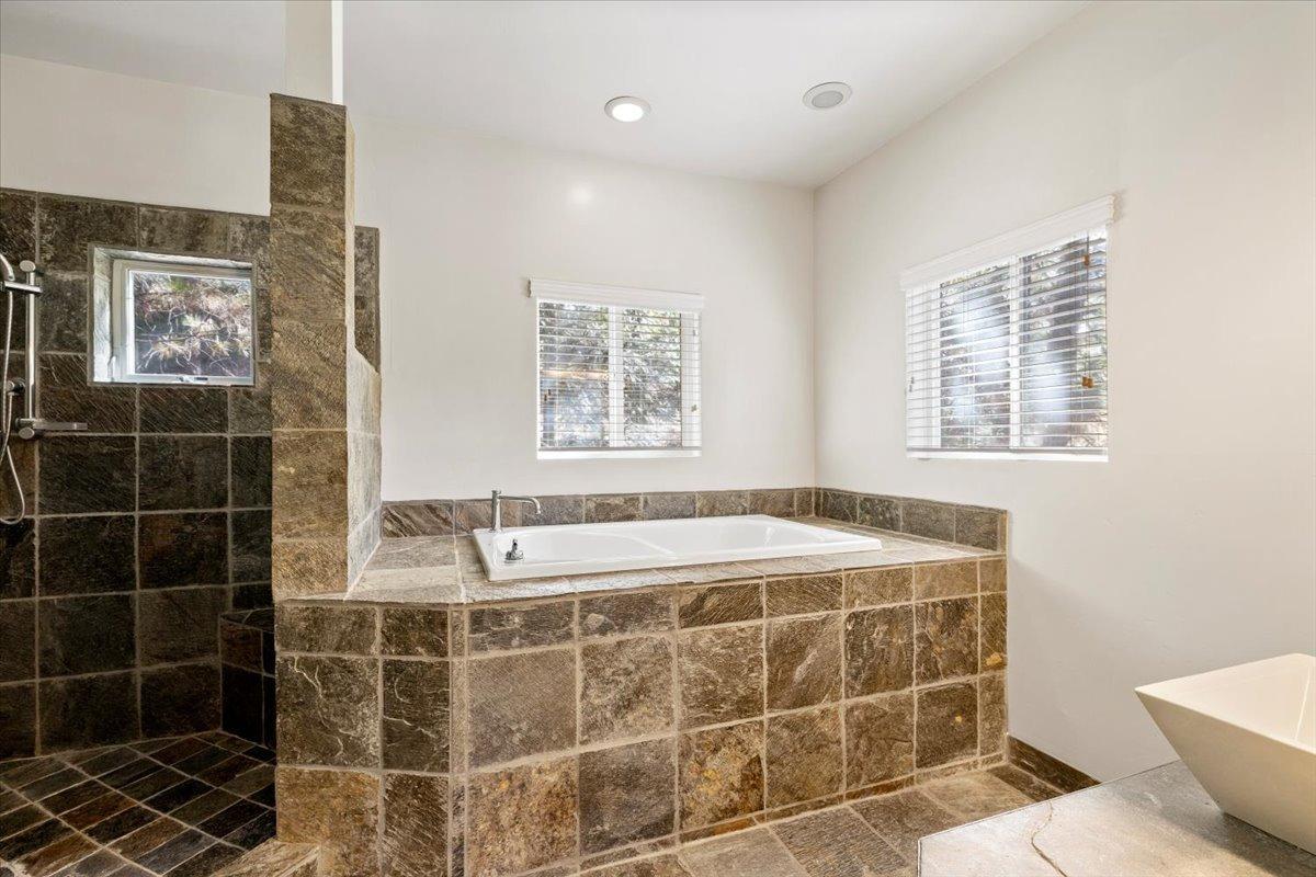 Detail Gallery Image 12 of 60 For 4301 N Canyon Rd, Camino,  CA 95709 - 3 Beds | 3/1 Baths