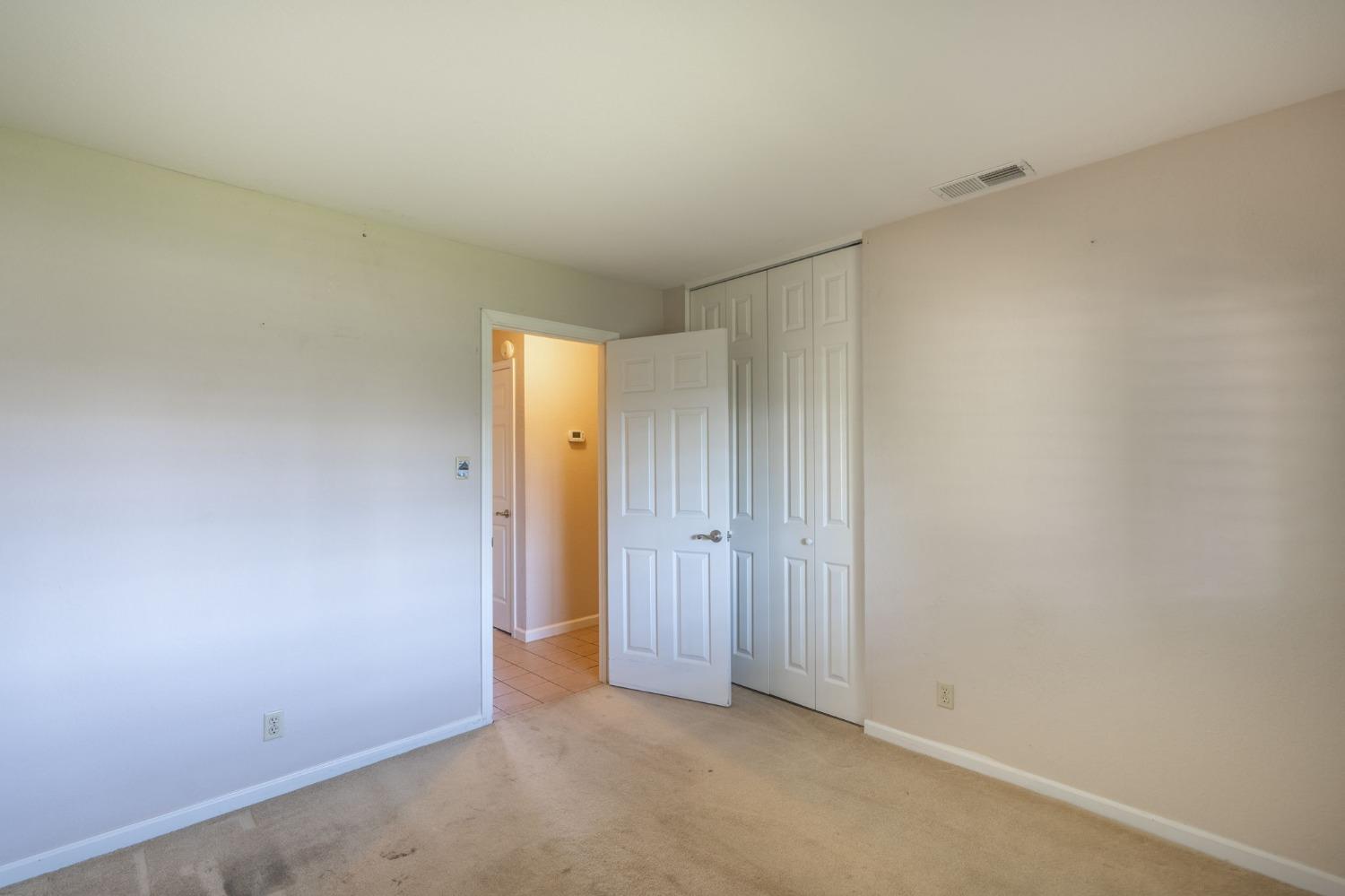 Detail Gallery Image 18 of 28 For 1013 Oakleaf Way, Stockton,  CA 95209 - 3 Beds | 2 Baths