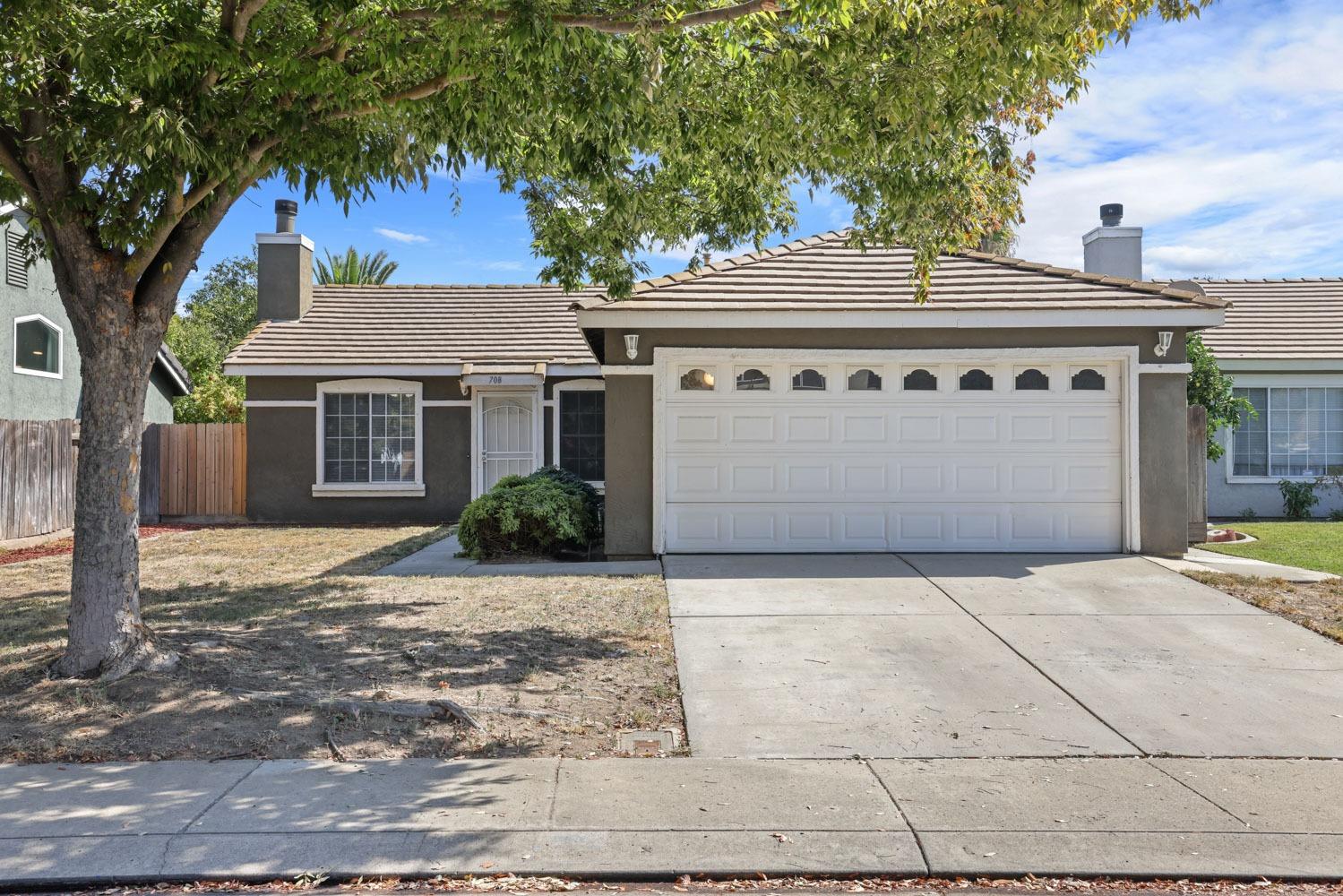 Detail Gallery Image 1 of 1 For 708 Carrboro Ln, Modesto,  CA 95357 - 3 Beds | 2 Baths