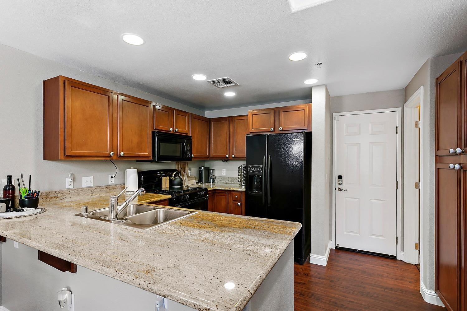 Detail Gallery Image 39 of 55 For 4800 Westlake Pkwy #2106,  Sacramento,  CA 95835 - 3 Beds | 2/1 Baths