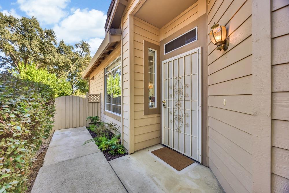 Detail Gallery Image 6 of 36 For 7524 Quail Vista Ln, Citrus Heights,  CA 95610 - 2 Beds | 2 Baths