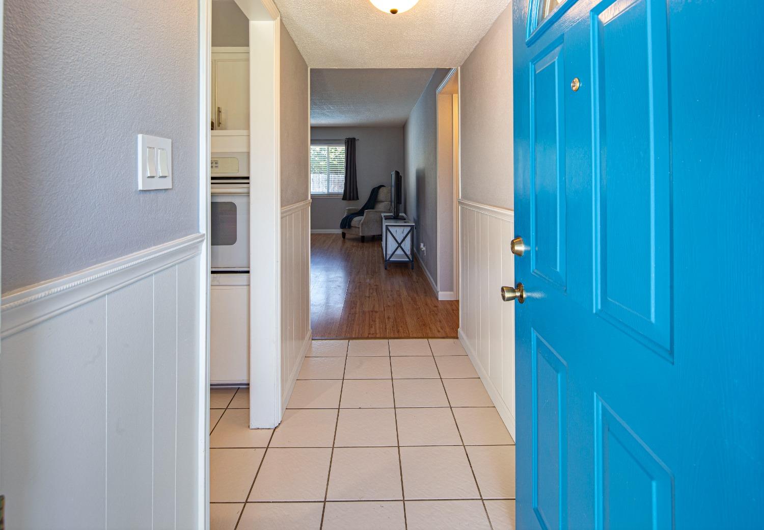 Detail Gallery Image 10 of 59 For 109 Cordova Ln, Stockton,  CA 95207 - 3 Beds | 2 Baths