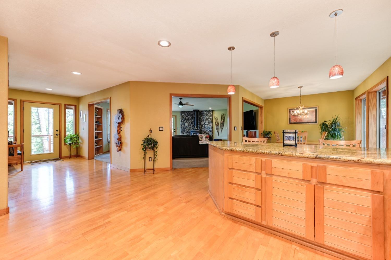 Detail Gallery Image 29 of 58 For 20550 Bellwood Ct, Foresthill,  CA 95631 - 4 Beds | 2/1 Baths