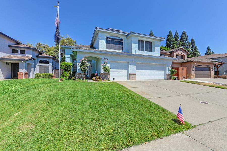 Detail Gallery Image 2 of 30 For 5909 Pebble Creek Dr, Rocklin,  CA 95765 - 5 Beds | 3 Baths