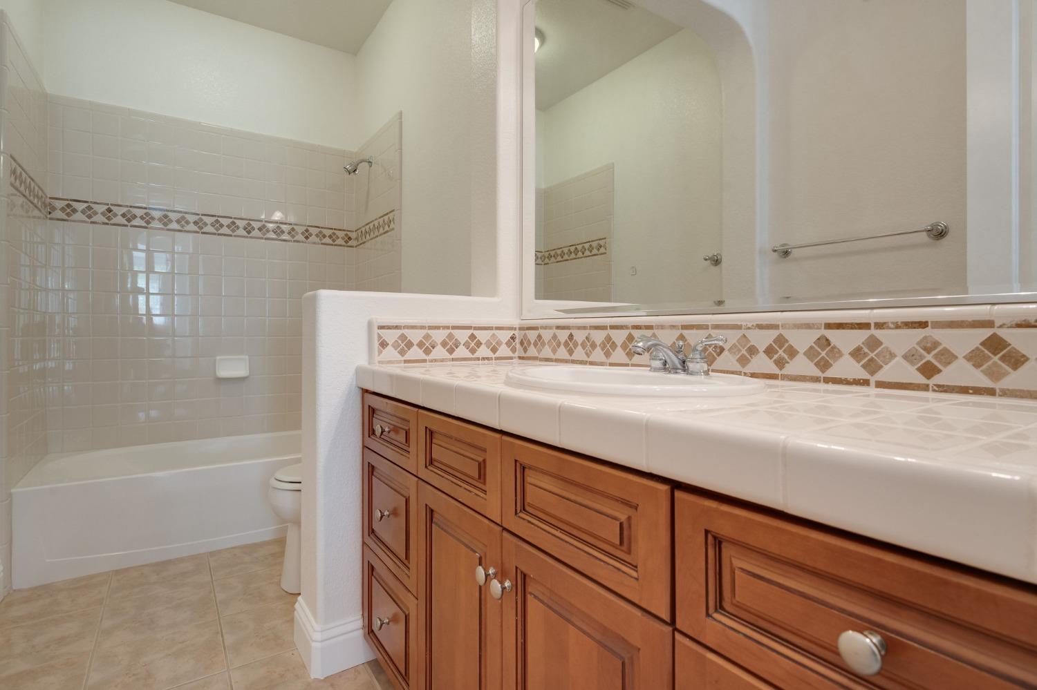 Detail Gallery Image 36 of 47 For 9255 Pinehurst Dr, Roseville,  CA 95747 - 4 Beds | 3/1 Baths