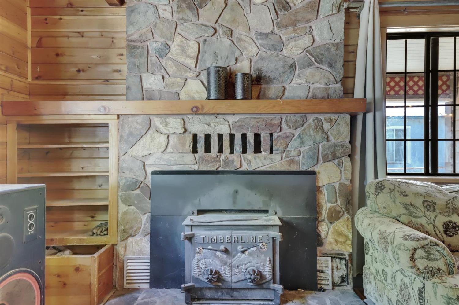 Detail Gallery Image 8 of 93 For 725 E Main St, Downieville,  CA 95936 - 5 Beds | 2 Baths