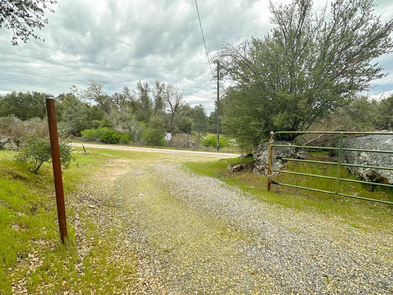 Detail Gallery Image 50 of 50 For 3986 Dawn Rd, Mariposa,  CA 95338 - 2 Beds | 2 Baths