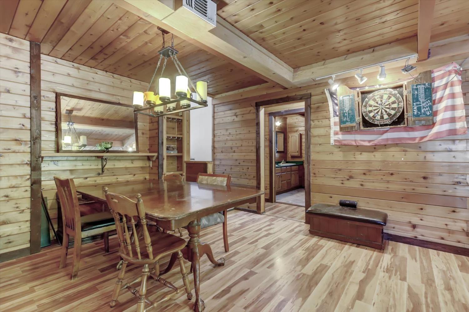 Detail Gallery Image 10 of 93 For 725 E Main St, Downieville,  CA 95936 - 5 Beds | 2 Baths